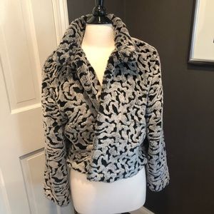 Gorgeous winter jacket women’s Size L
